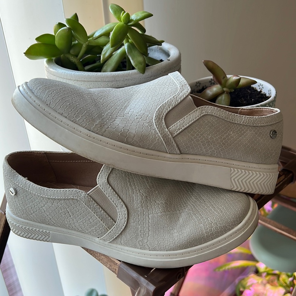 Like New- LifeStride Loma